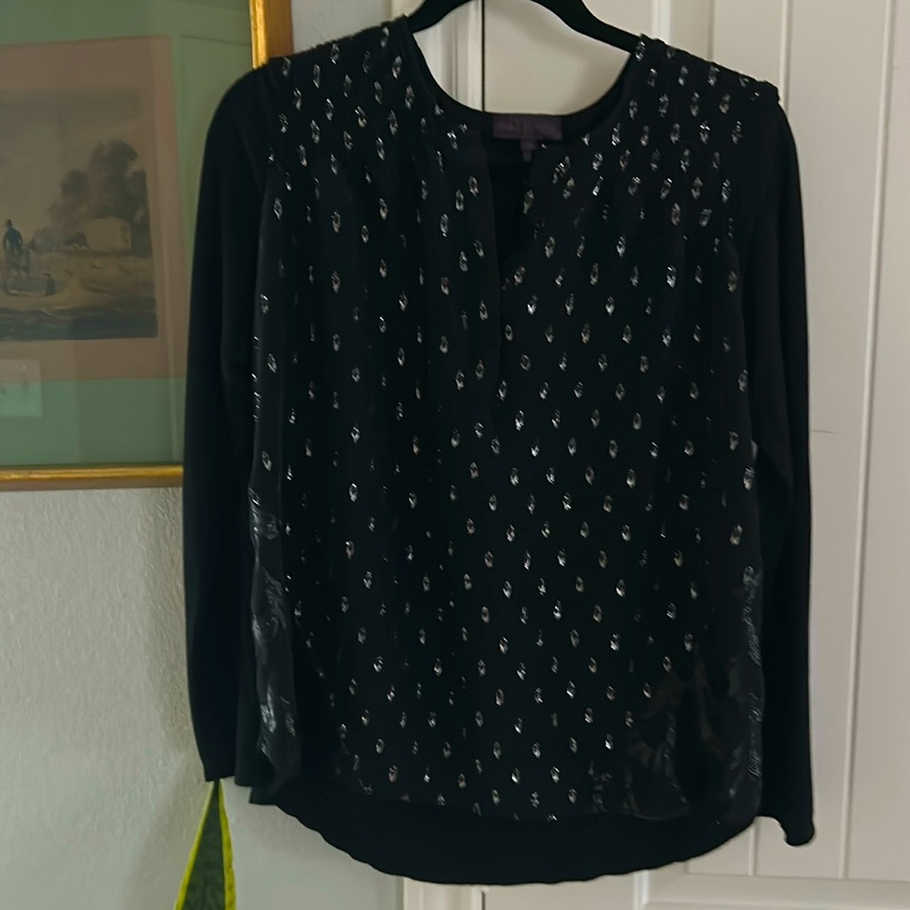 Gorgeous Hale Bob black top with silvery detail size M